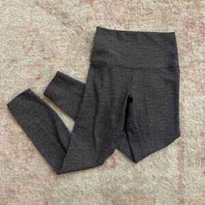 Lululemon High-Waisted Legging 25”